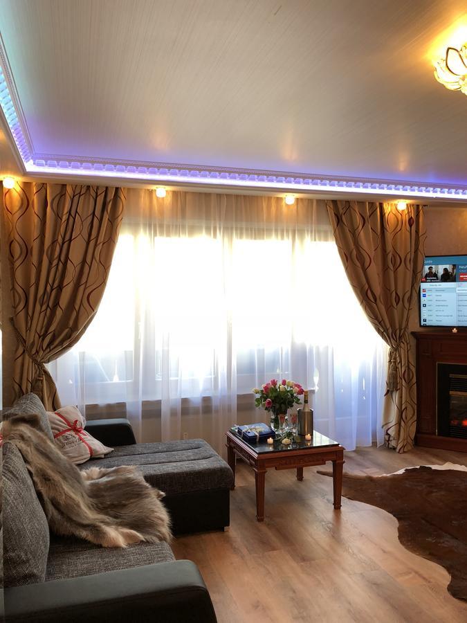 Golden Gapa Deluxe Studio Apartment 20 加爾米施-帕滕基興 外观 照片